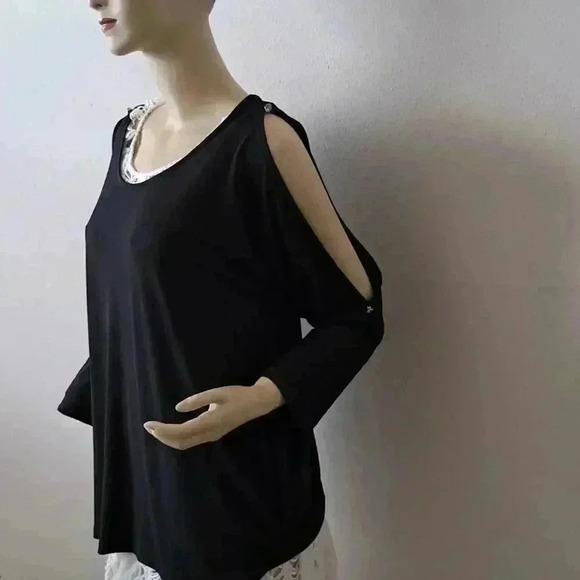 Blouse Inc INTERNATIONAL CONCEPTS BLACK OPEN ARM SLIT WITH RHINESTO… - Picture 1 of 8